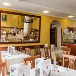 ホテル Il Torchio Di Alchieri Moreno E C Sas
