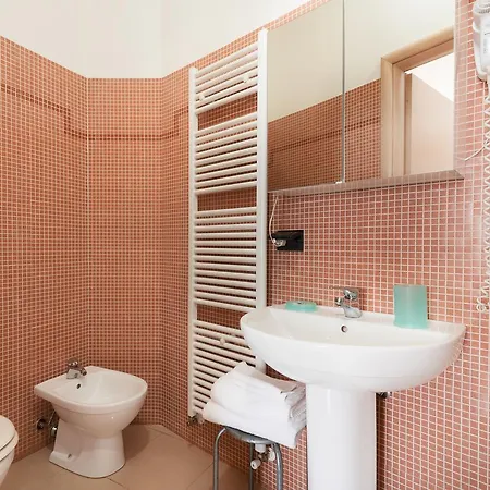 Il Torchio Di Alchieri Moreno E C Sas Hotel